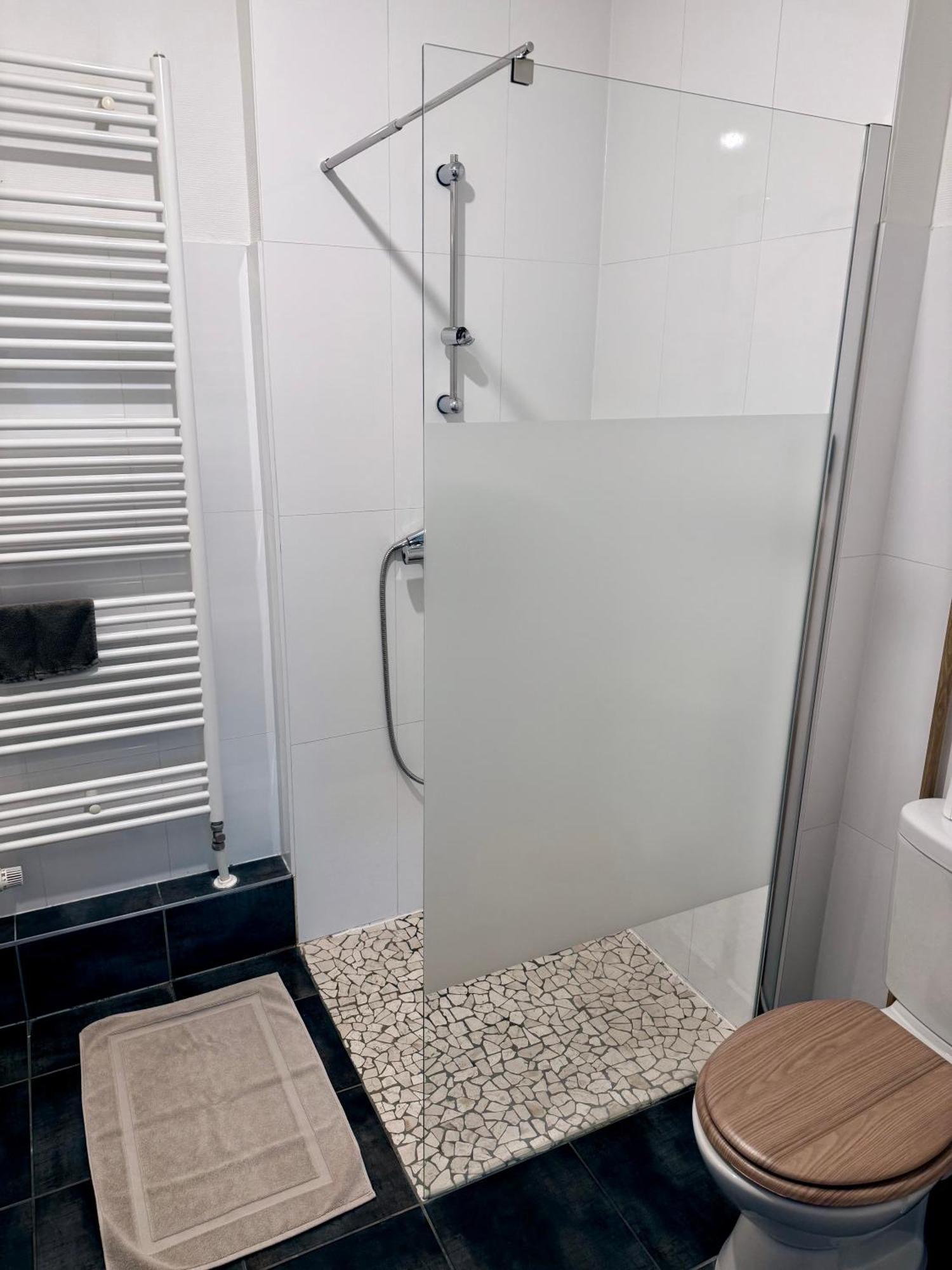 Le T2 Appartement Moderne Avec Terrasse Et Parking ستراسبورغ المظهر الخارجي الصورة